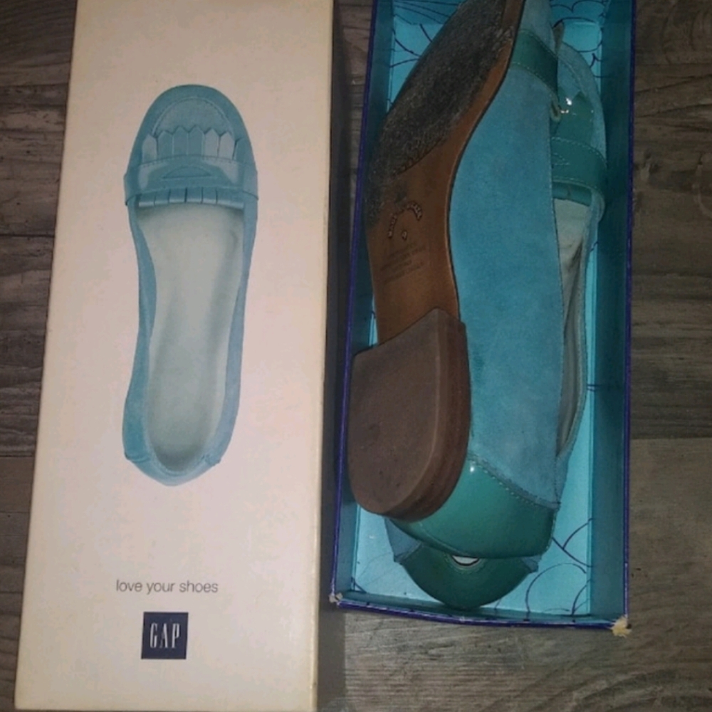 Gap loafers